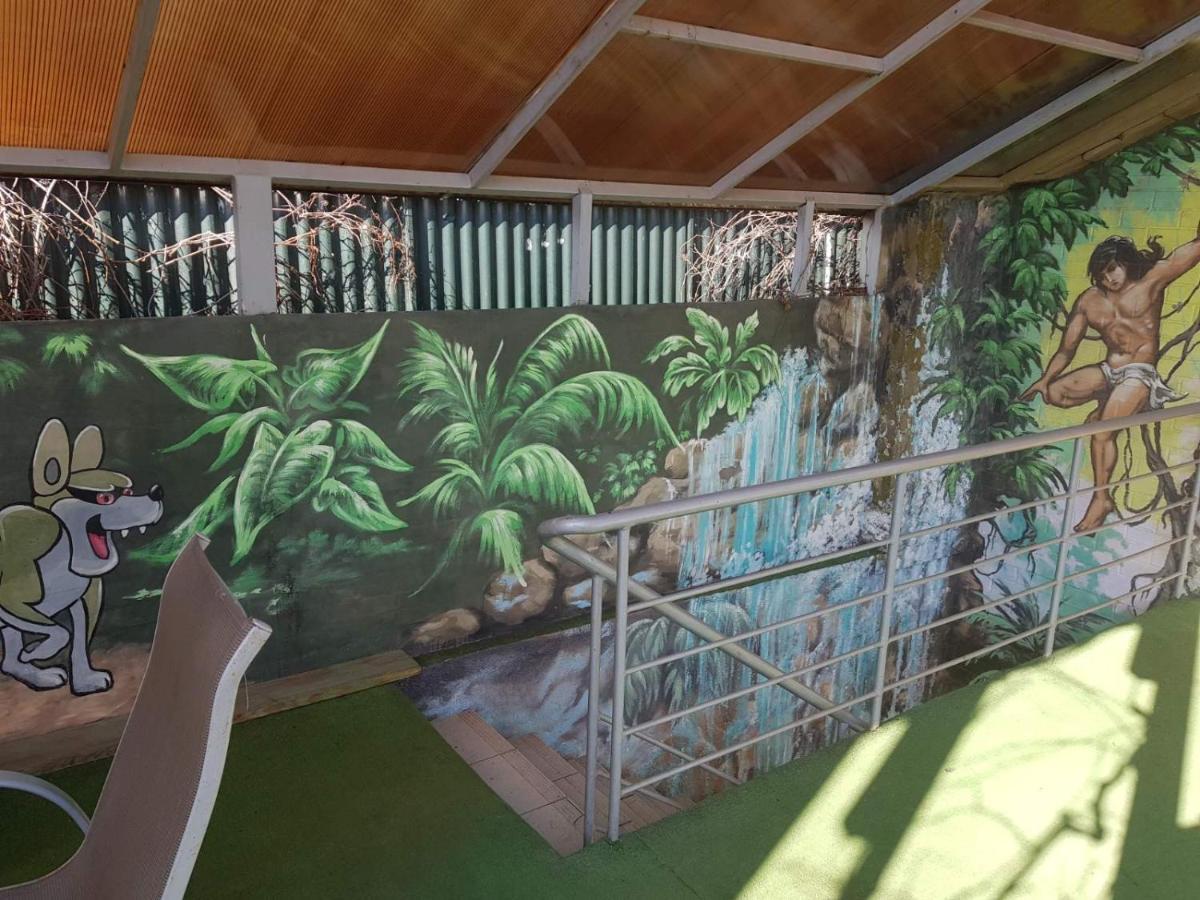 Jungle - Дом-Сказка У Моря Odessa Exterior foto